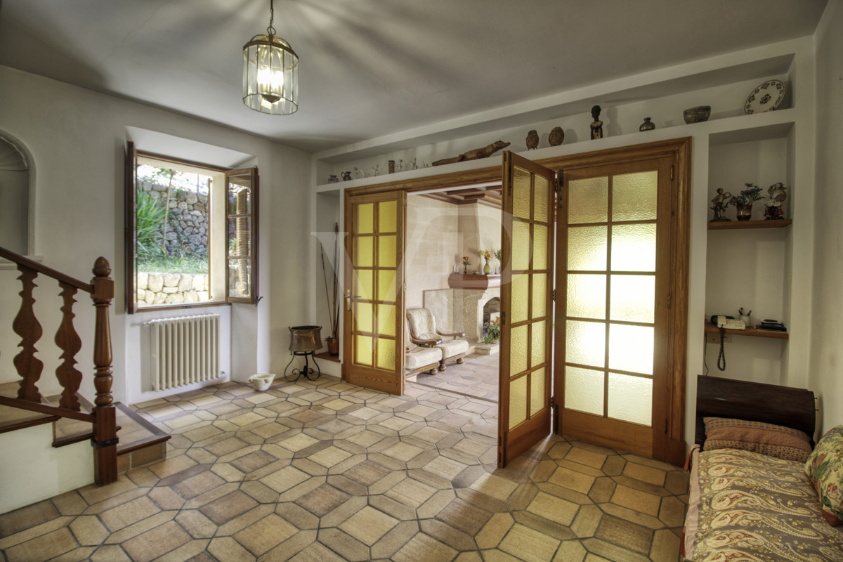 Spektakuläre-Finca-von-fast-8-Hektar-mit-renoviertem-Haus-aus-dem-19.-Jahrhundert-in-Soller