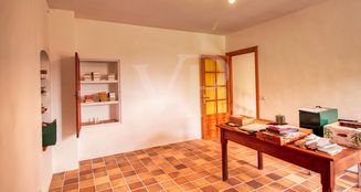 von_poll_real_estate_property_ES223743973_image_40