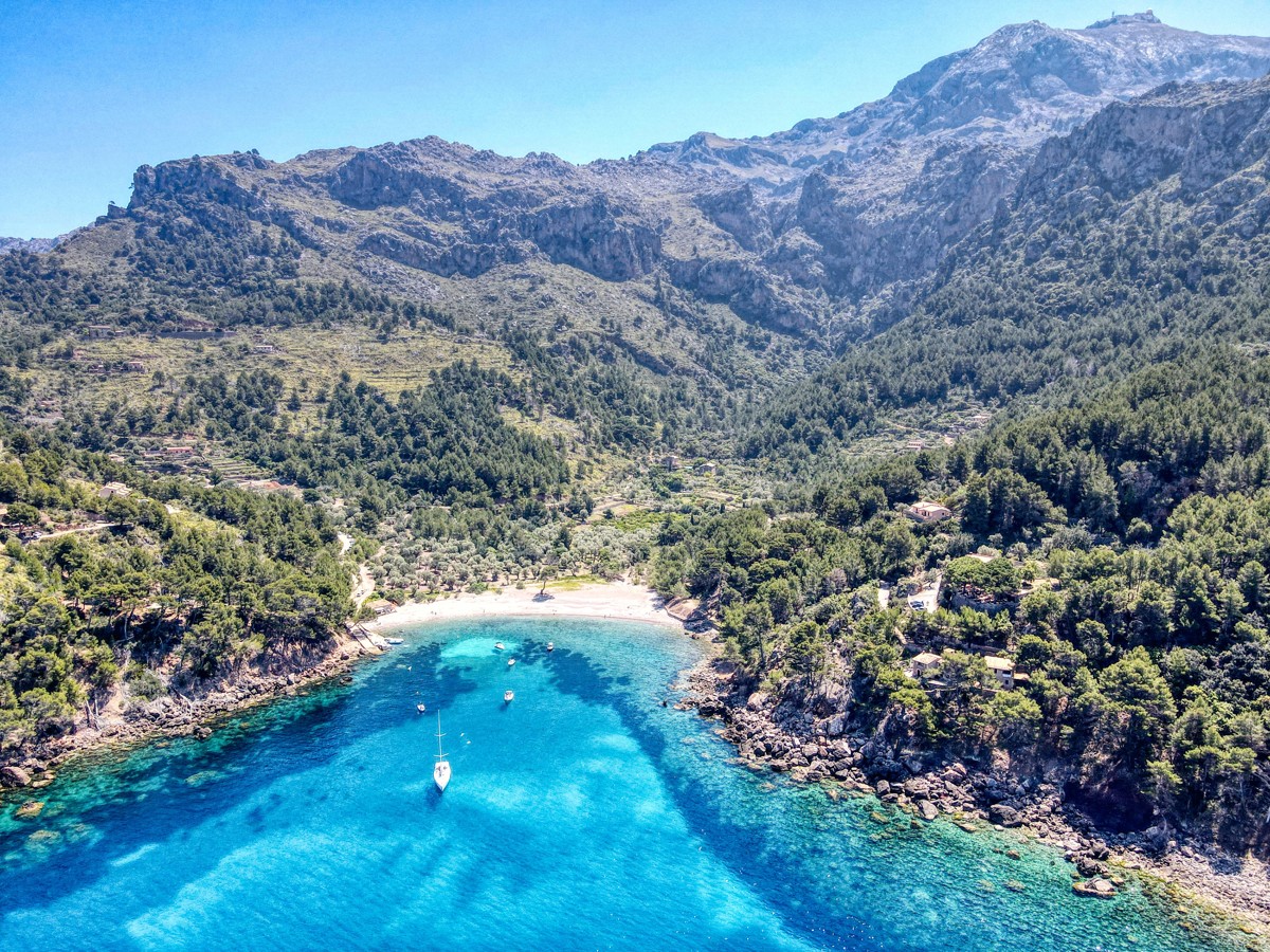 Fantastisches-Grundstück-in-Cala-Tuent-Escorca-Mallorca