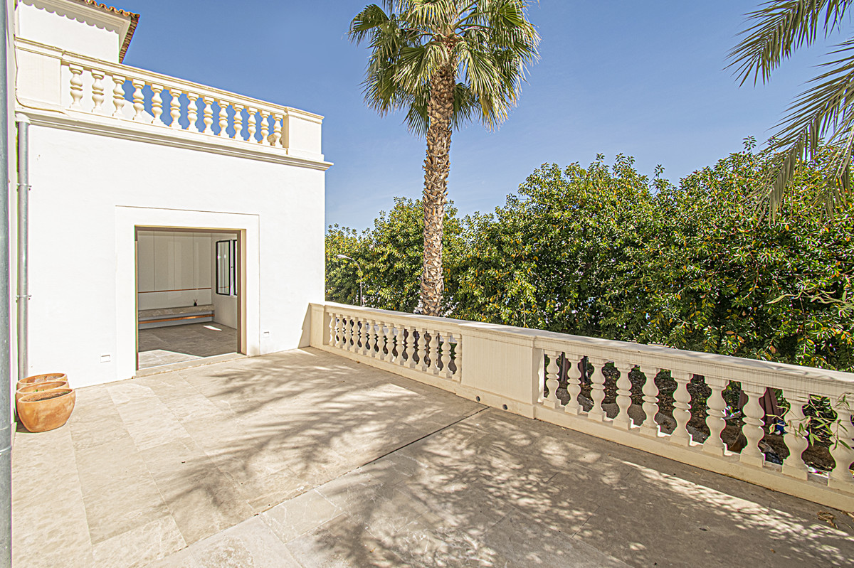 APARTMENT-PASEO MARITIMO- ERSTE LINIE-BLICK (2)