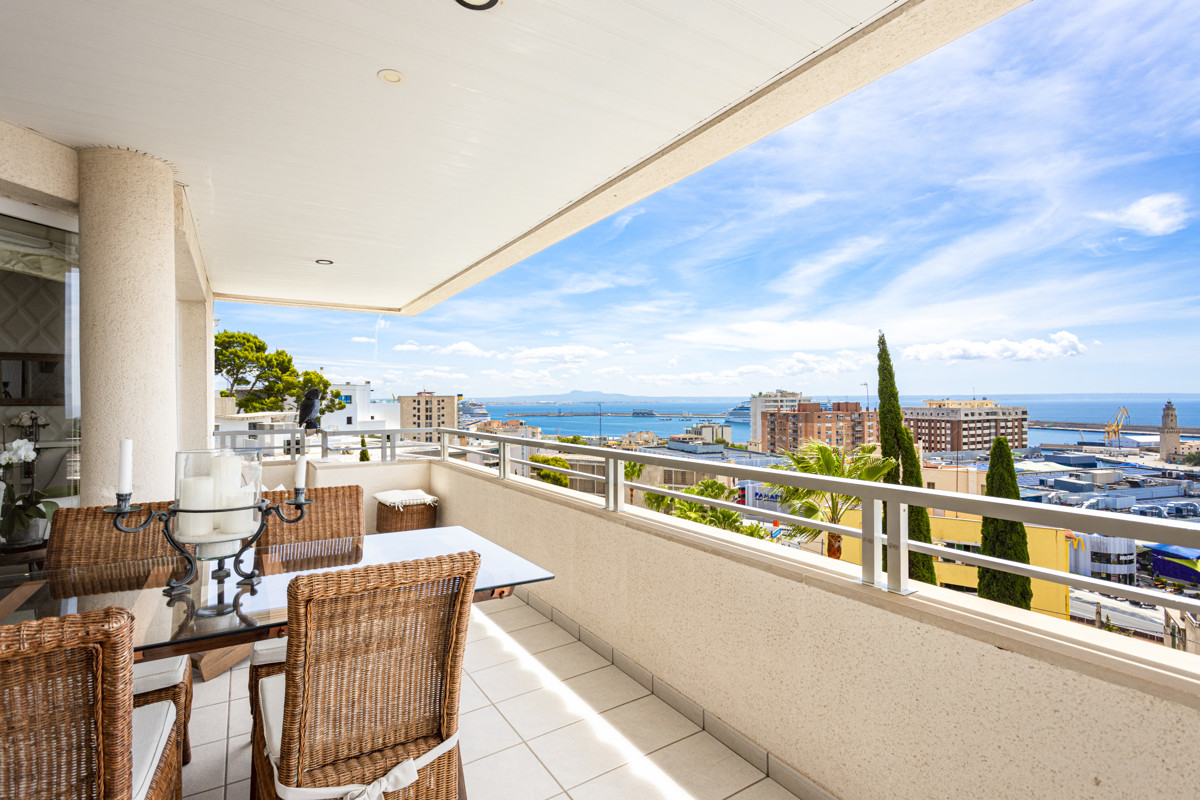 Duplex-Penthouse-Palma-Pool-Parkplatz-Terrasse-Views (9)