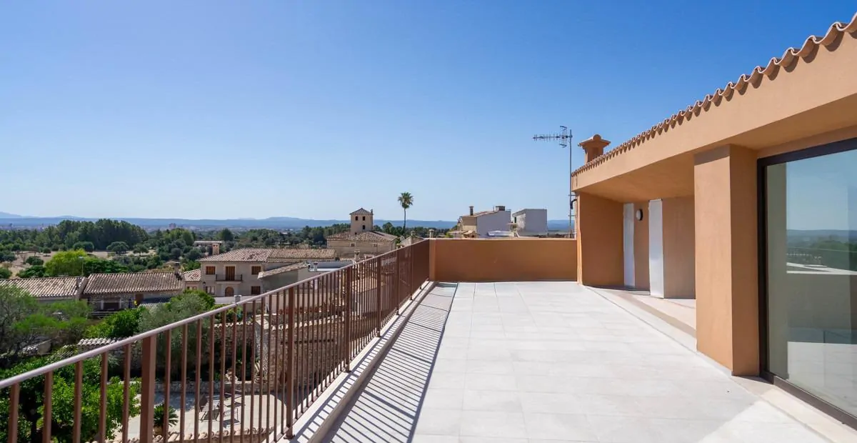 Casa de pueblo con terraza