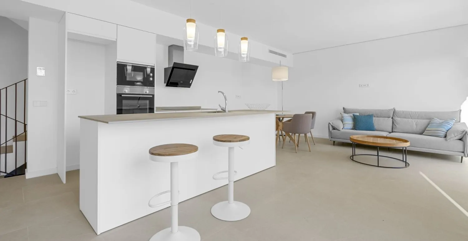 moderna-casa-de-pueblo-con-piscina-en-biniamar