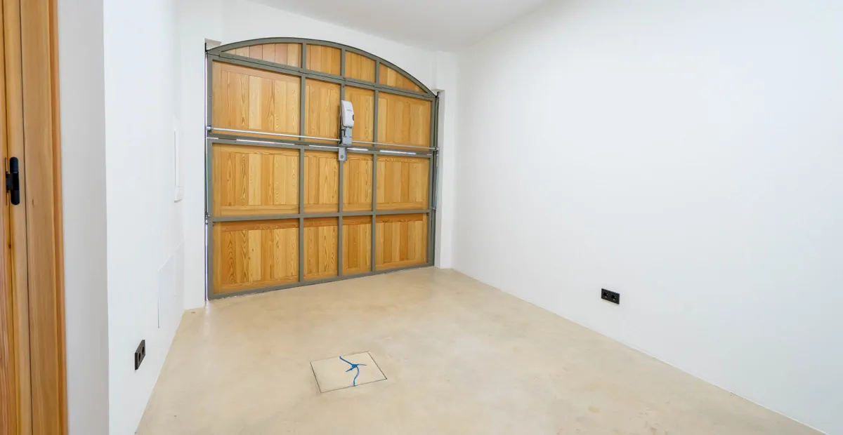 Modernes Stadthaus mit Pool, neu gebaut, in Biniali-Sencelles