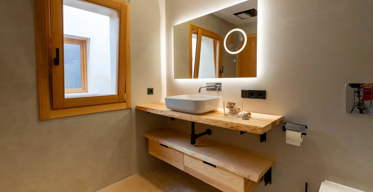 Modernes Stadthaus mit Pool, neu gebaut, in Biniali-Sencelles