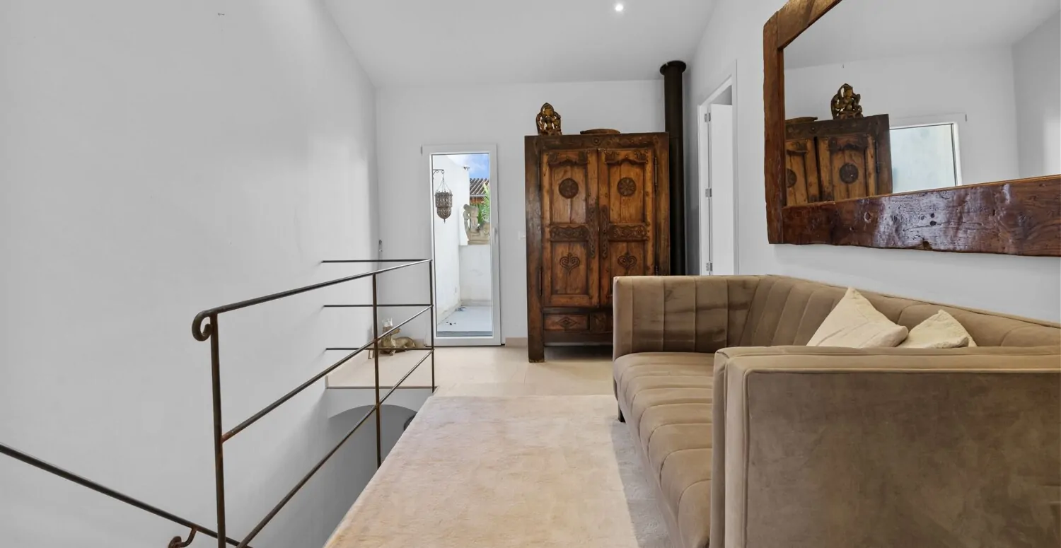 Hallway and view towards the terrace
