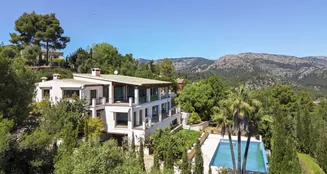 von_poll_real_estate_property_ES233744537_image_0