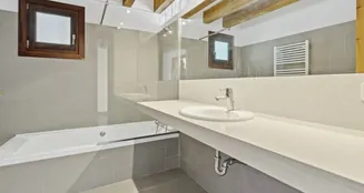 von_poll_real_estate_property_ES233744537_image_16