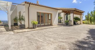 von_poll_real_estate_property_ES233744537_image_25
