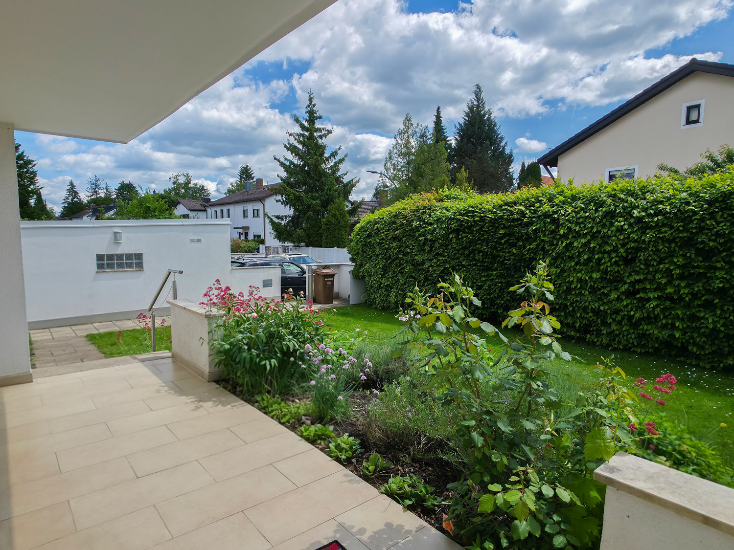 Terrasse und Garten