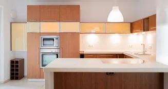 von_poll_real_estate_property_25391015_image_2