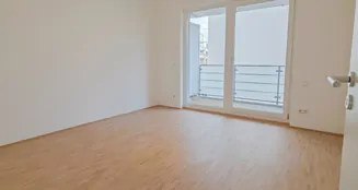 von_poll_real_estate_property_25391015_image_9