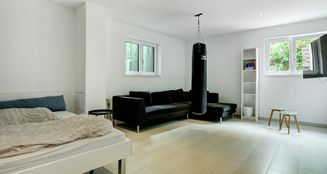 von_poll_real_estate_property_25391009_image_9