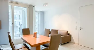 von_poll_real_estate_property_25391016_image_1