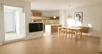 von_poll_real_estate_property_25391018_image_1