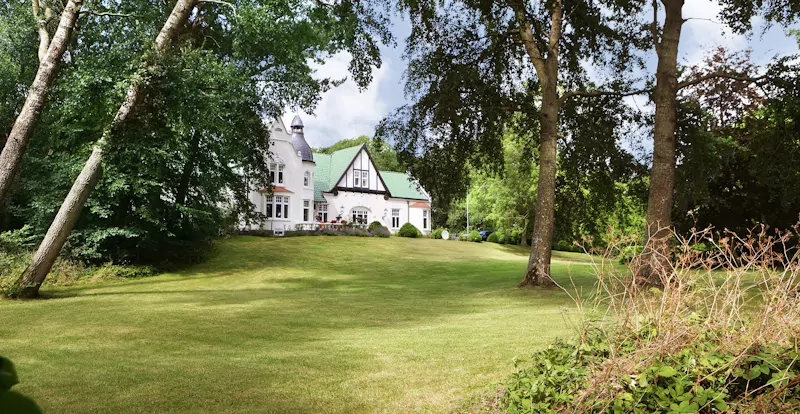 weiterer Blick auf das Schloss