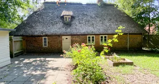 von_poll_real_estate_property_24404012_image_1