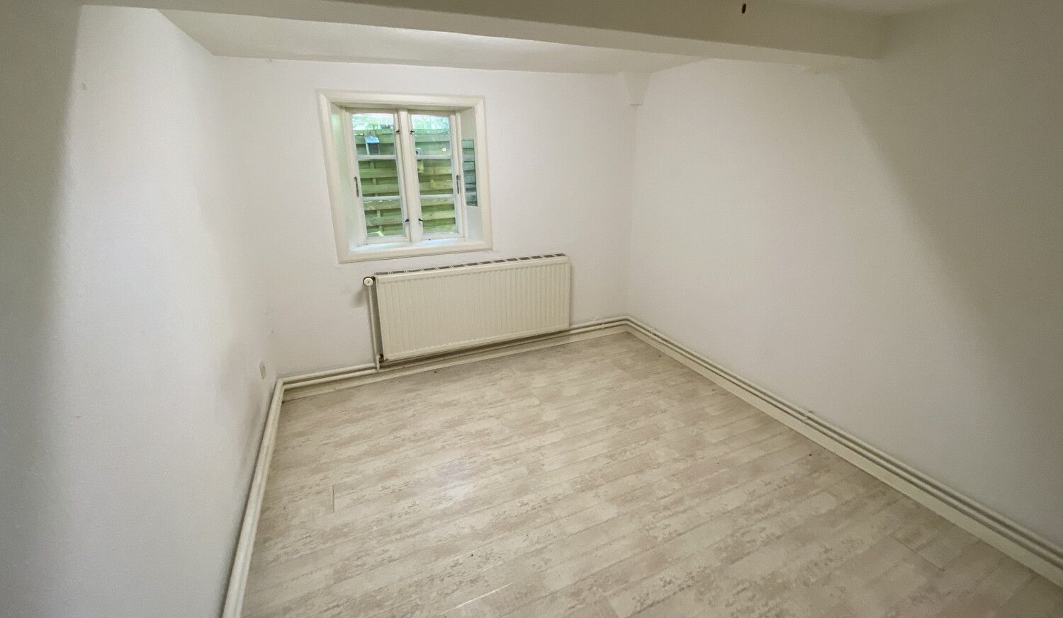 Schlafzimmer/Büro im Erdgeschoss