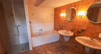 von_poll_real_estate_property_24404028_image_15