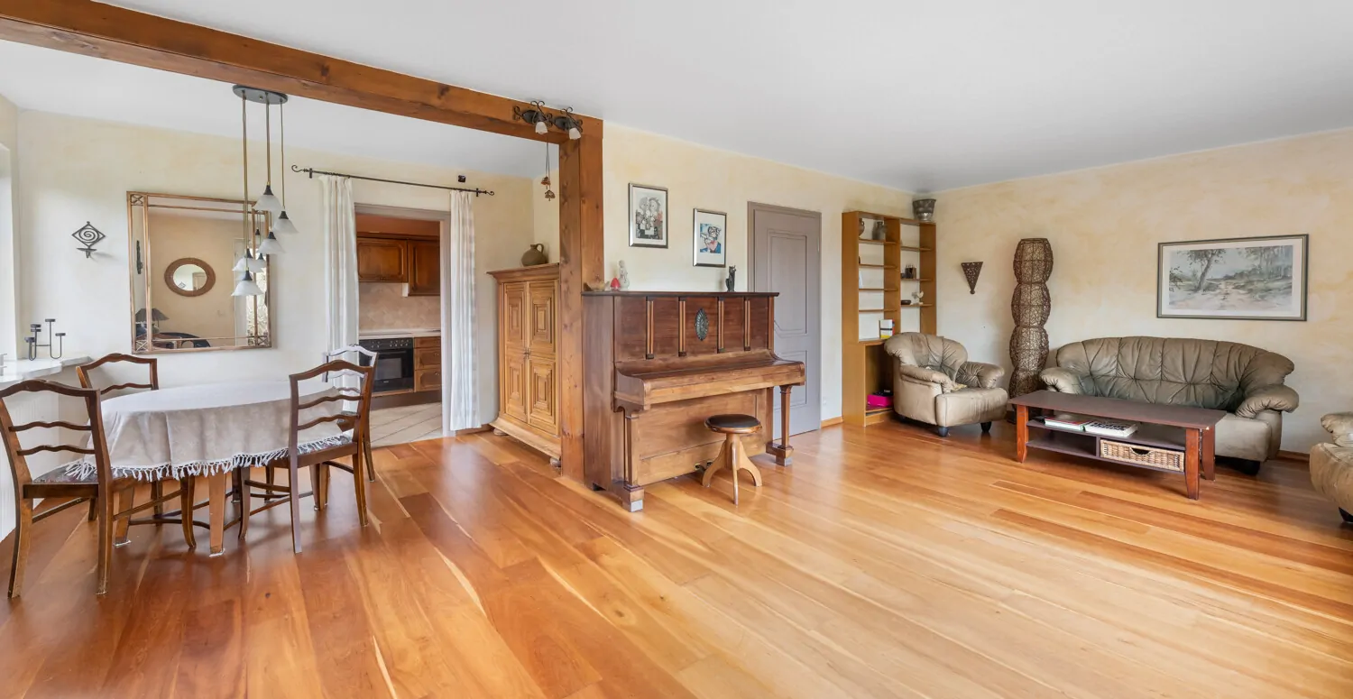 Wohn-/Essbereich Blick Richtung Küche