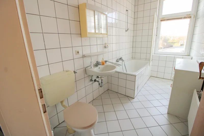 Wannenbad im Obergeschoss