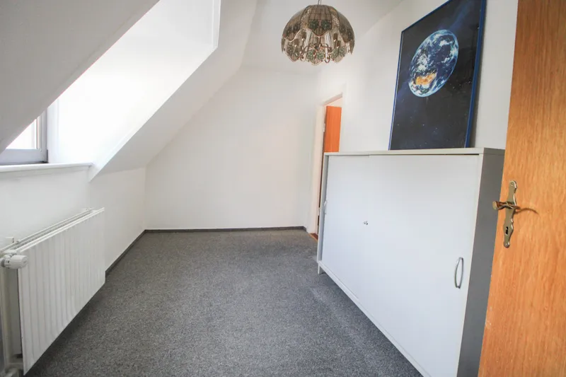 Büro oder doch ein Ankleidezimmer