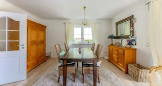 von_poll_real_estate_property_25404011_image_8