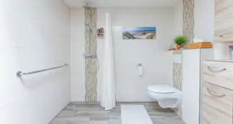 von_poll_real_estate_property_25266018_image_12