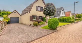 von_poll_real_estate_property_25266018_image_18