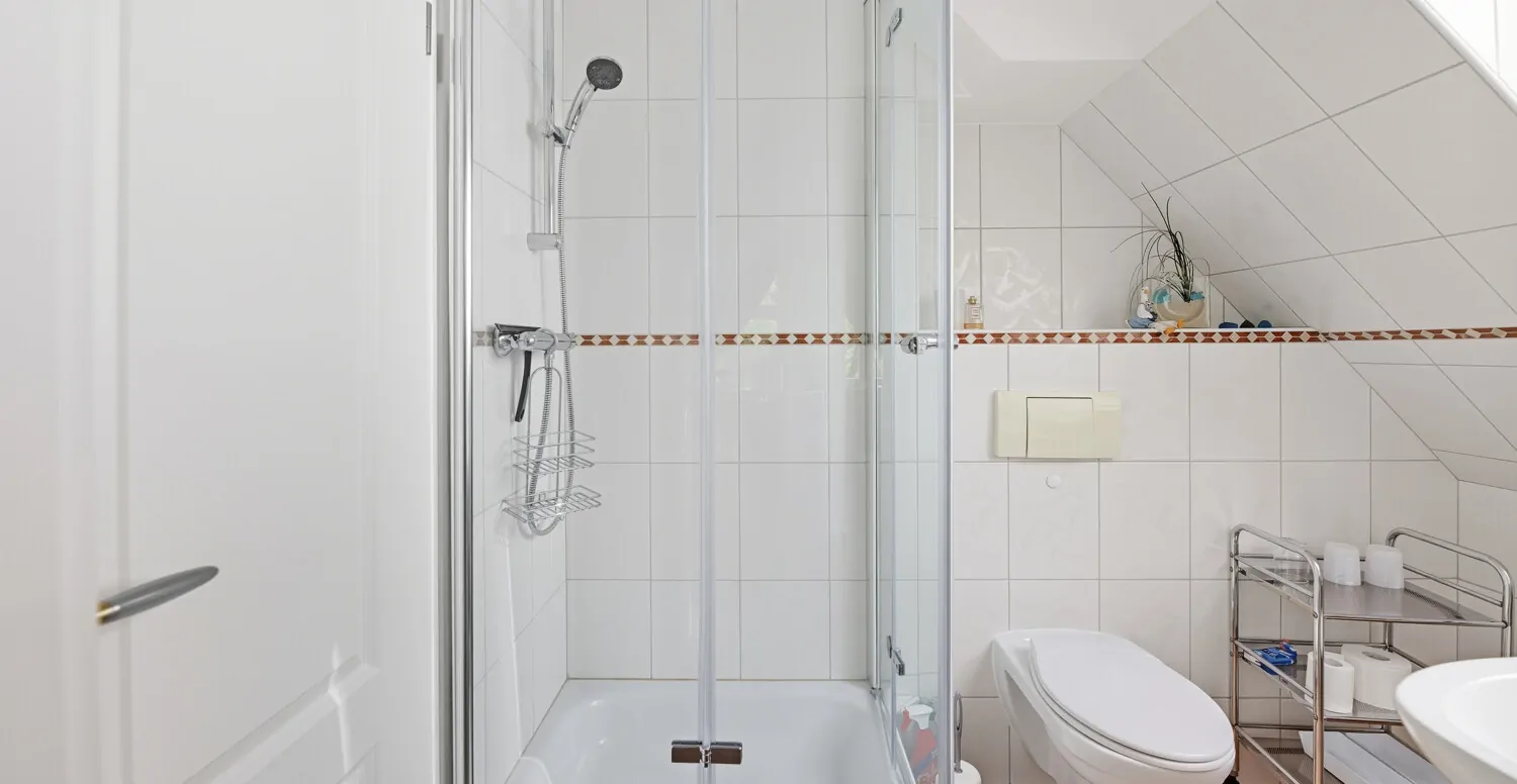 Duschbad im Dachgeschoss