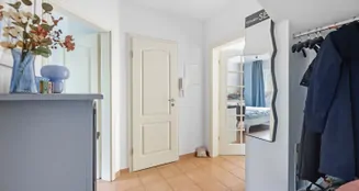 von_poll_real_estate_property_25266022_image_7