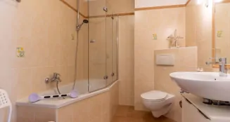 von_poll_real_estate_property_25266022_image_16