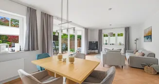 von_poll_real_estate_property_25266022_image_9