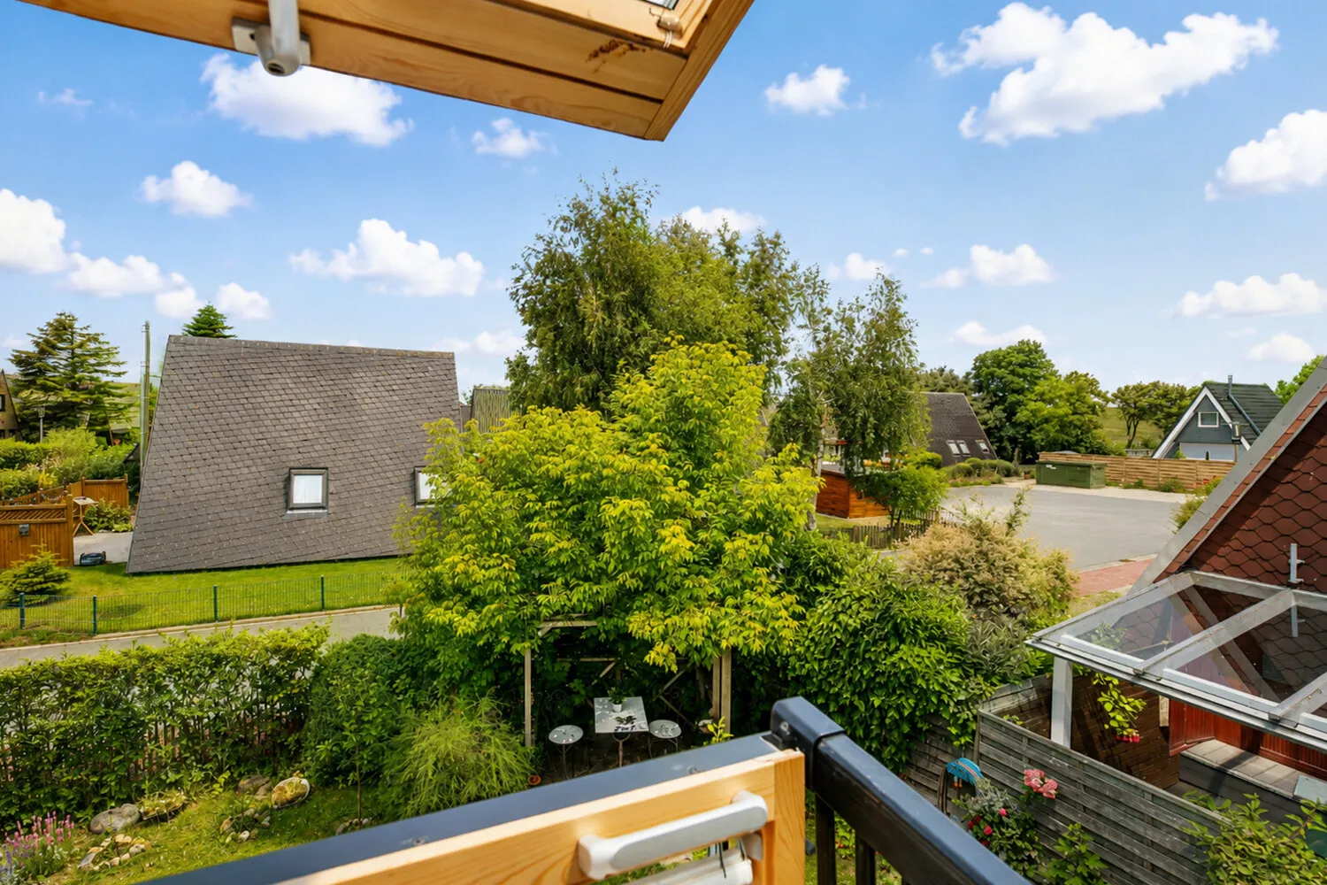 weitere Blick aus dem Balkonfenster