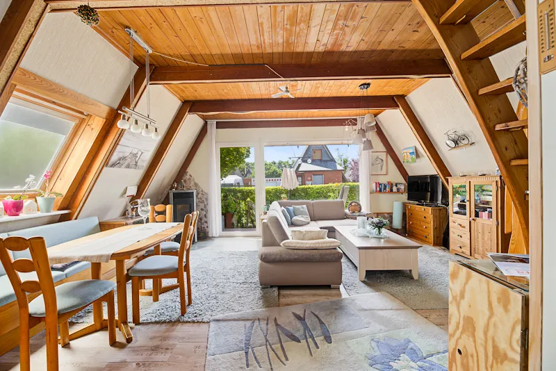 Wohn und Esszimmer