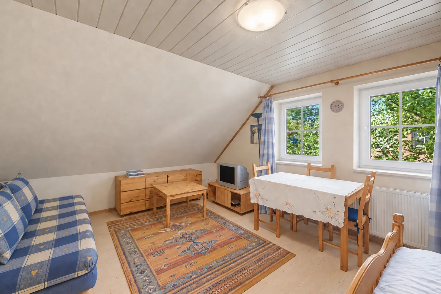 Wohn-/Schlafzimmer im Obergeschoss