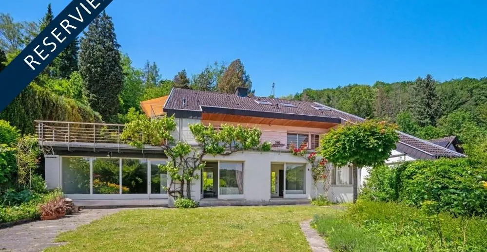Besonderes Einfamilienhaus mit Ausblick, viel Platz & toller Architektur in der Höhe von Linz a.R.