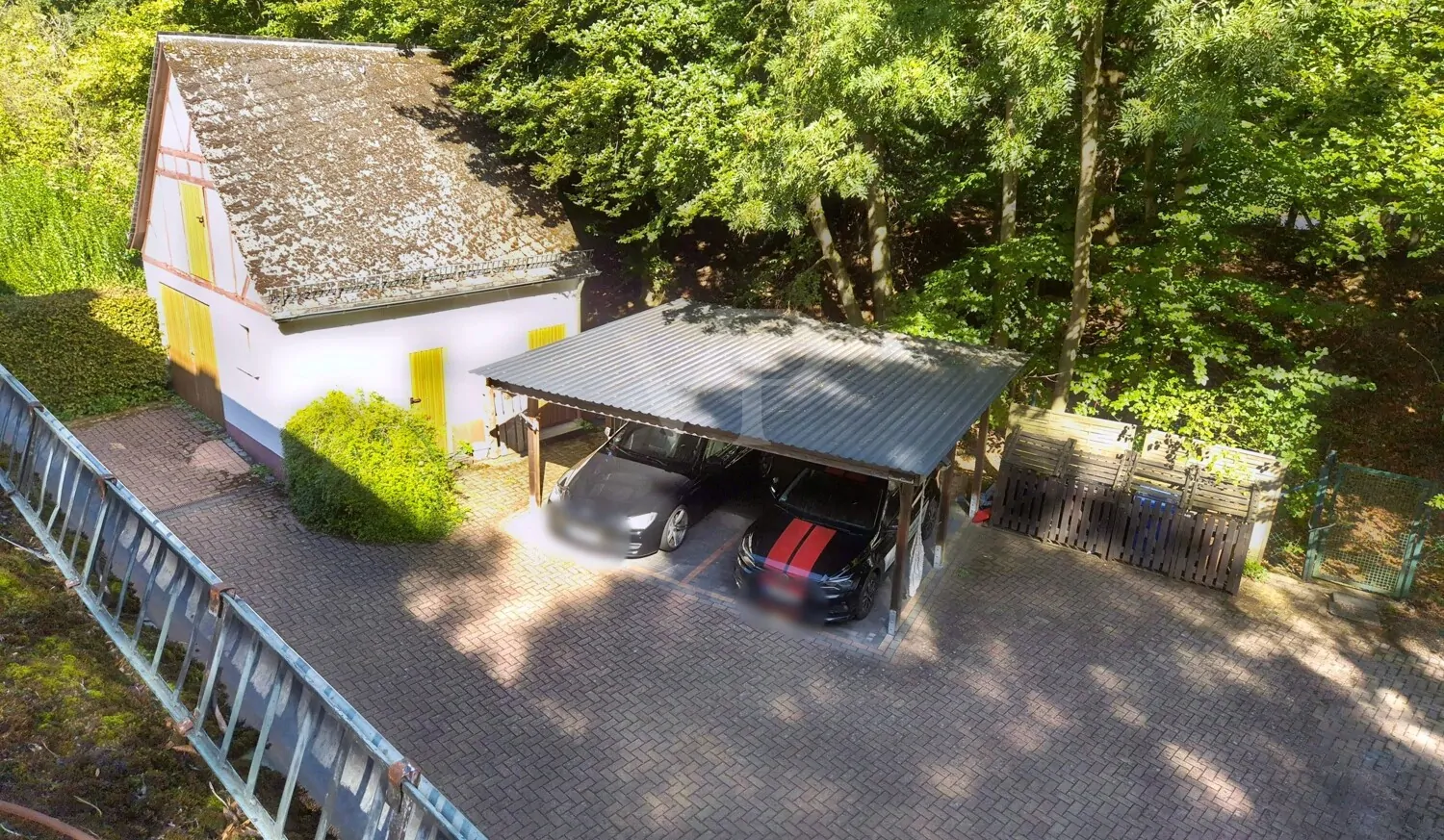 Innenhof - sorgenfrei Parken