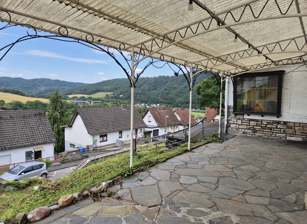 Terrasse mit besonderem Panorama.