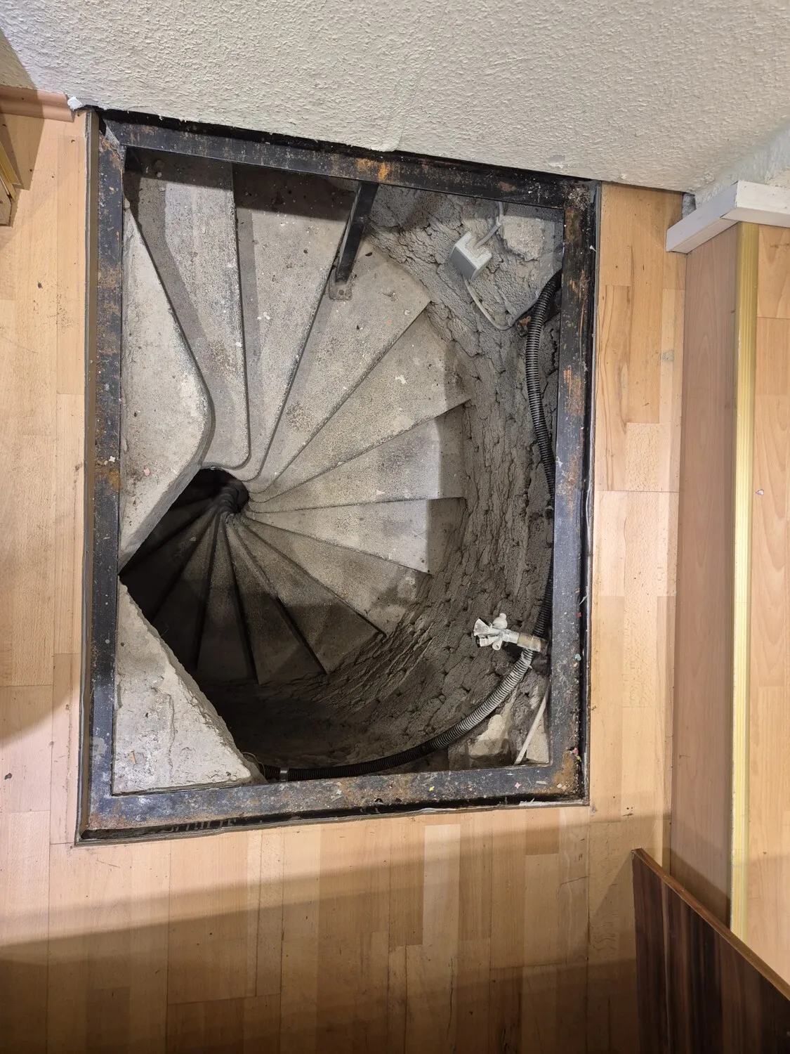 Treppe in den Keller