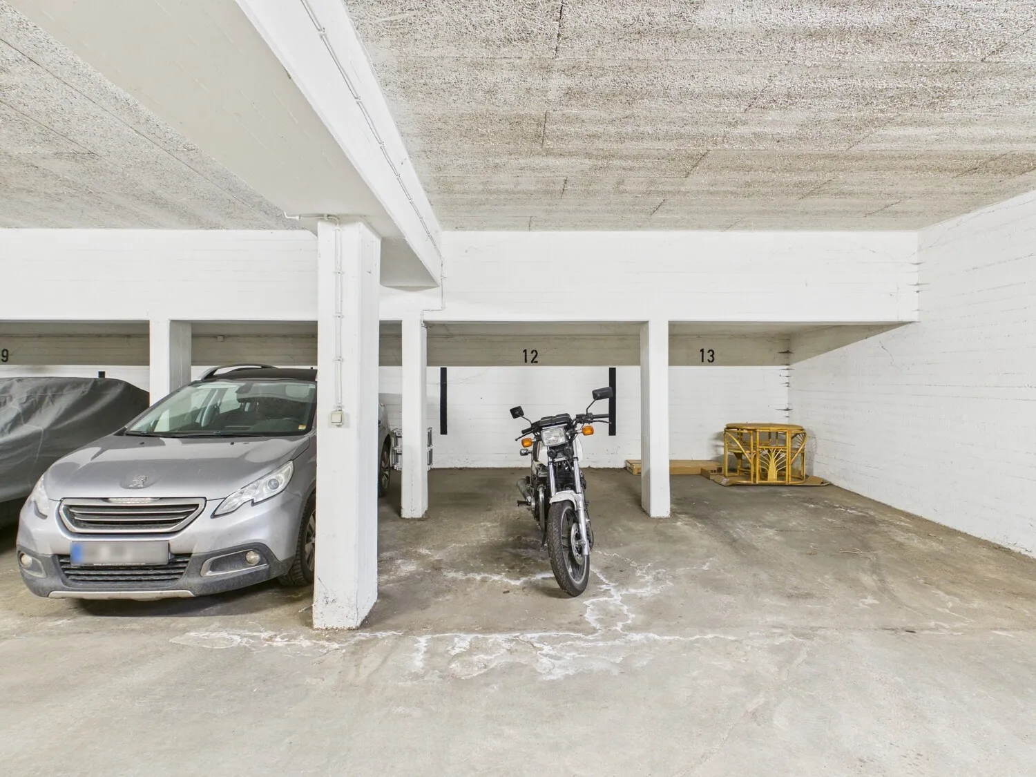 Tiefgaragenstellplatz