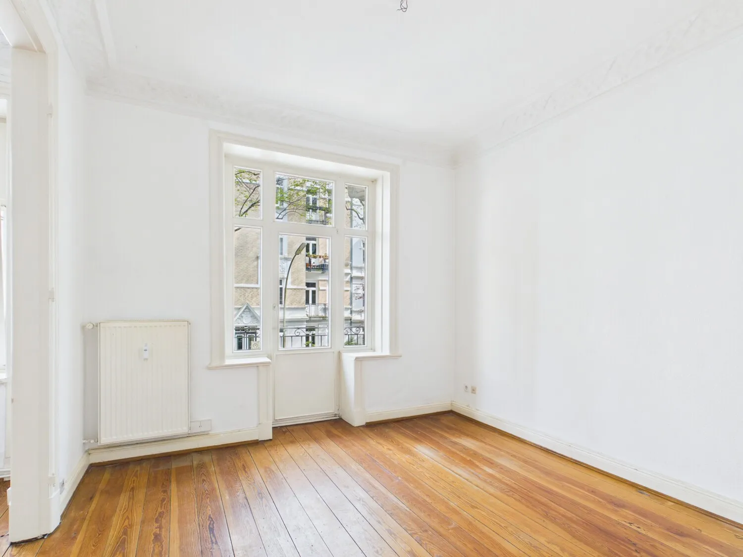Zimmer mit Balkon