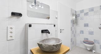 von_poll_real_estate_property_25139007_image_11