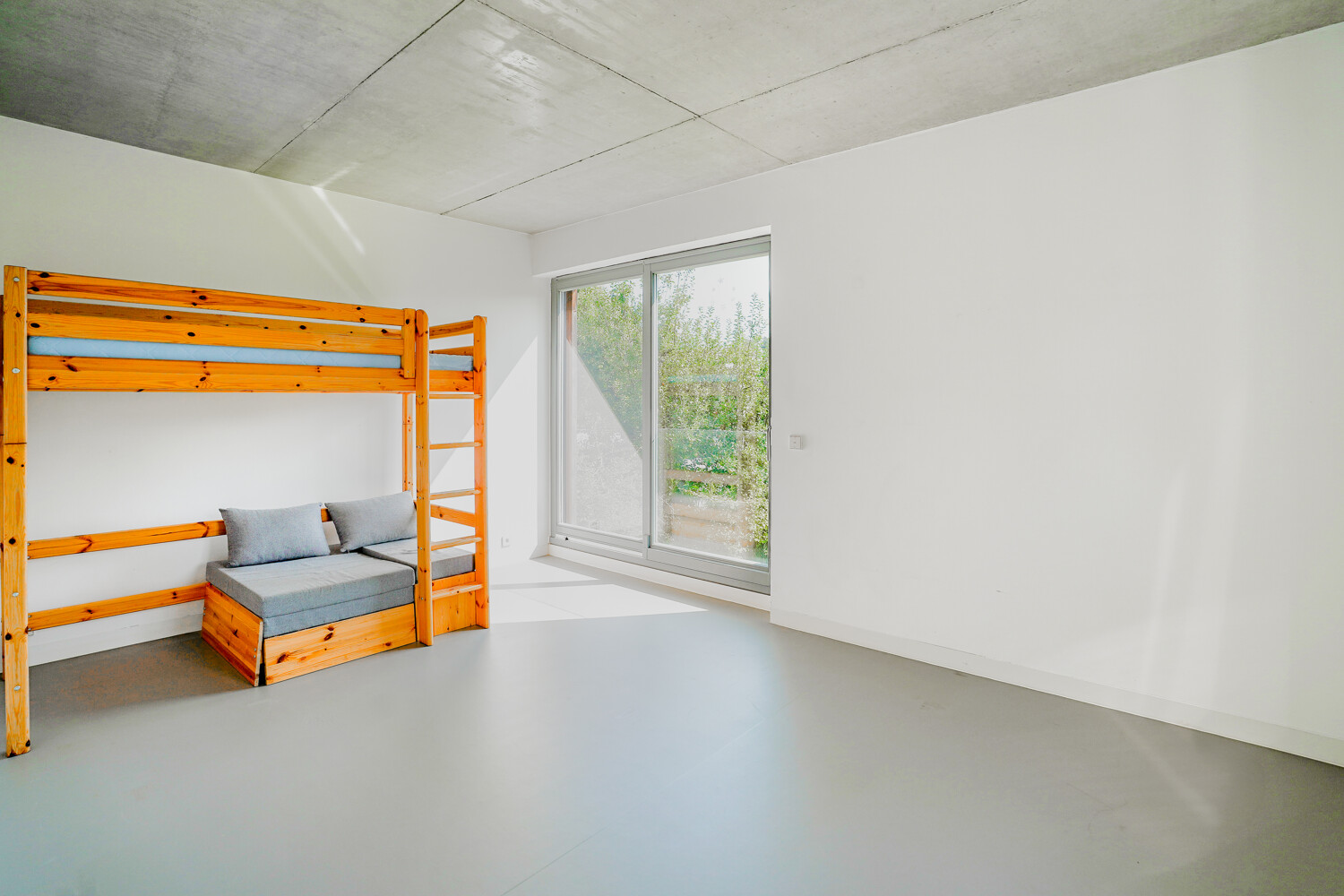 Zimmer 2 OG