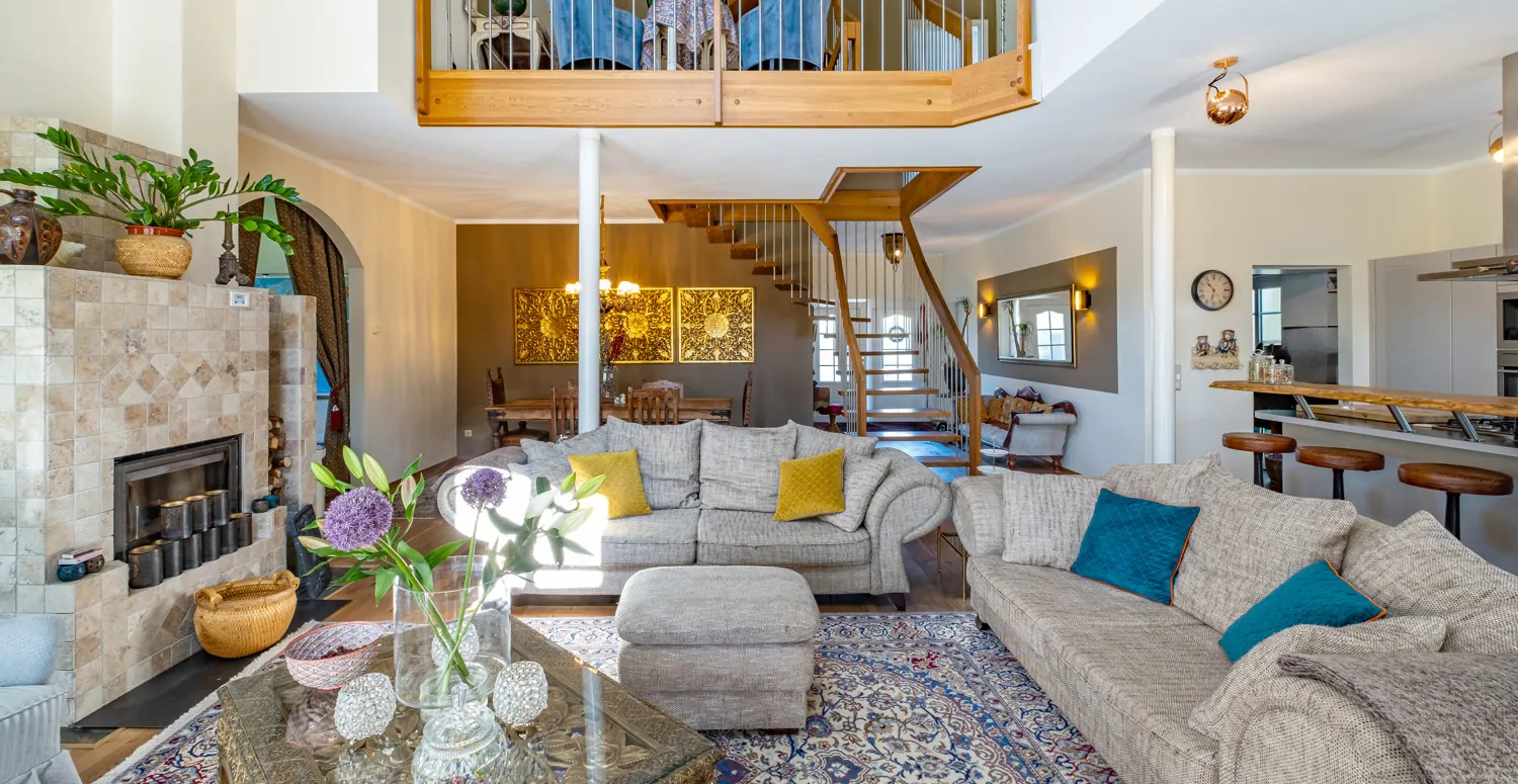 Wohnzimmer und Gallerie