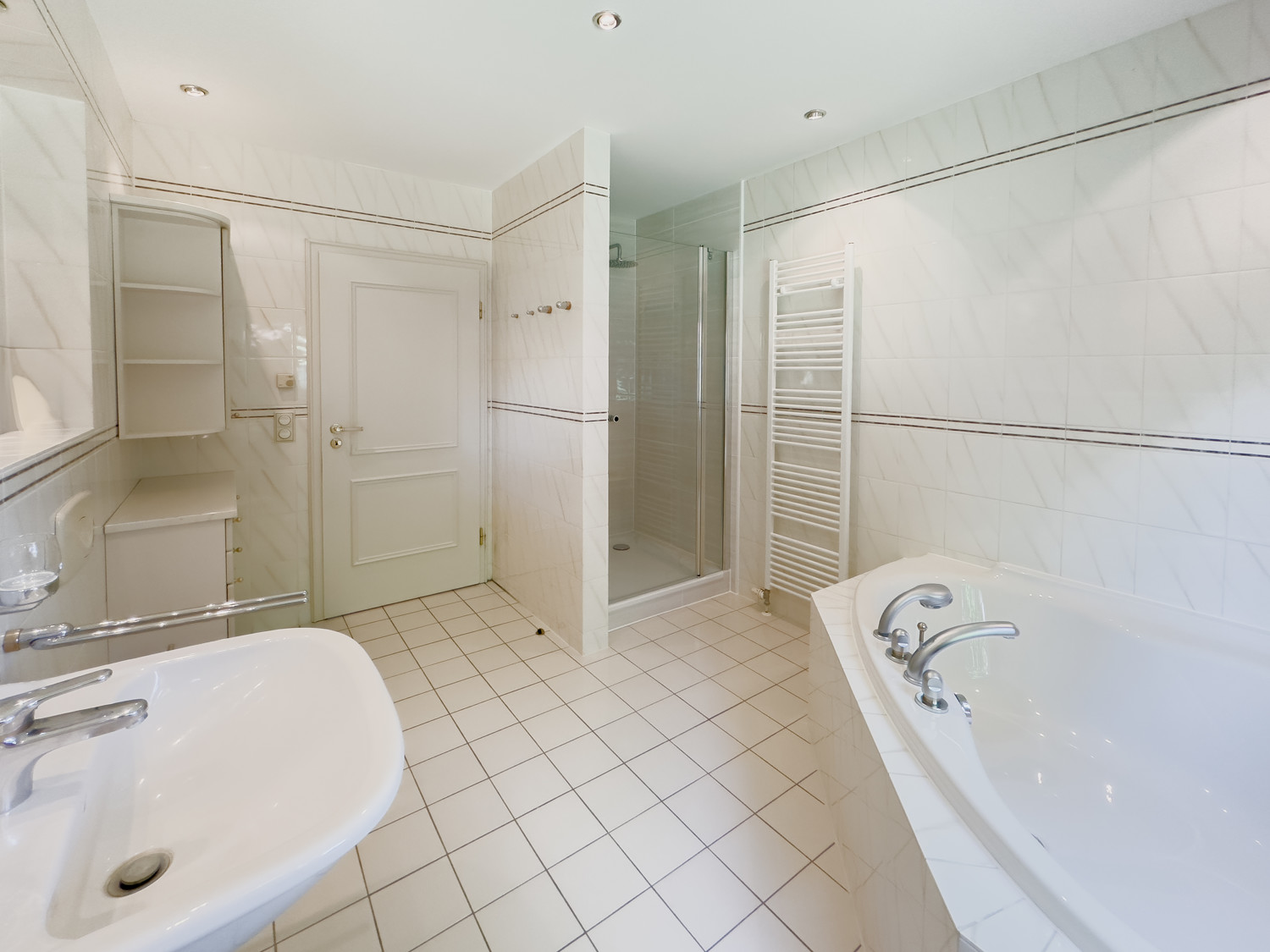 Badezimmer Erdgeschoss