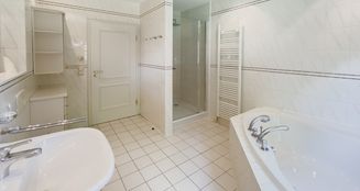von_poll_real_estate_property_25306026_image_7
