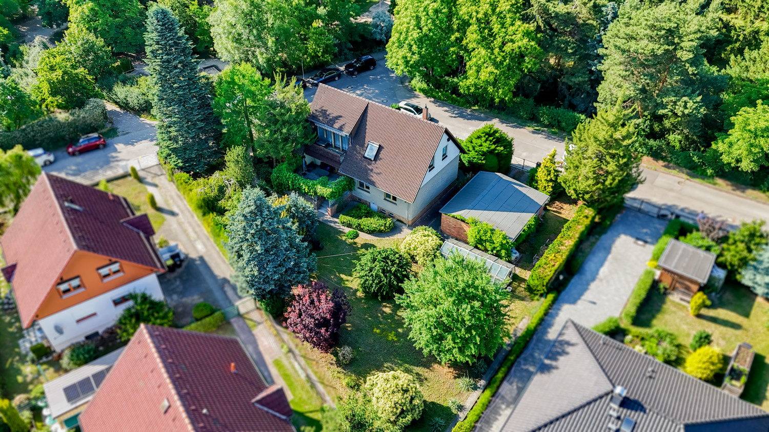 Grundstück und Haus