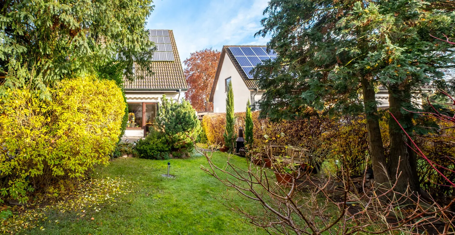 Garten mit Hausblick