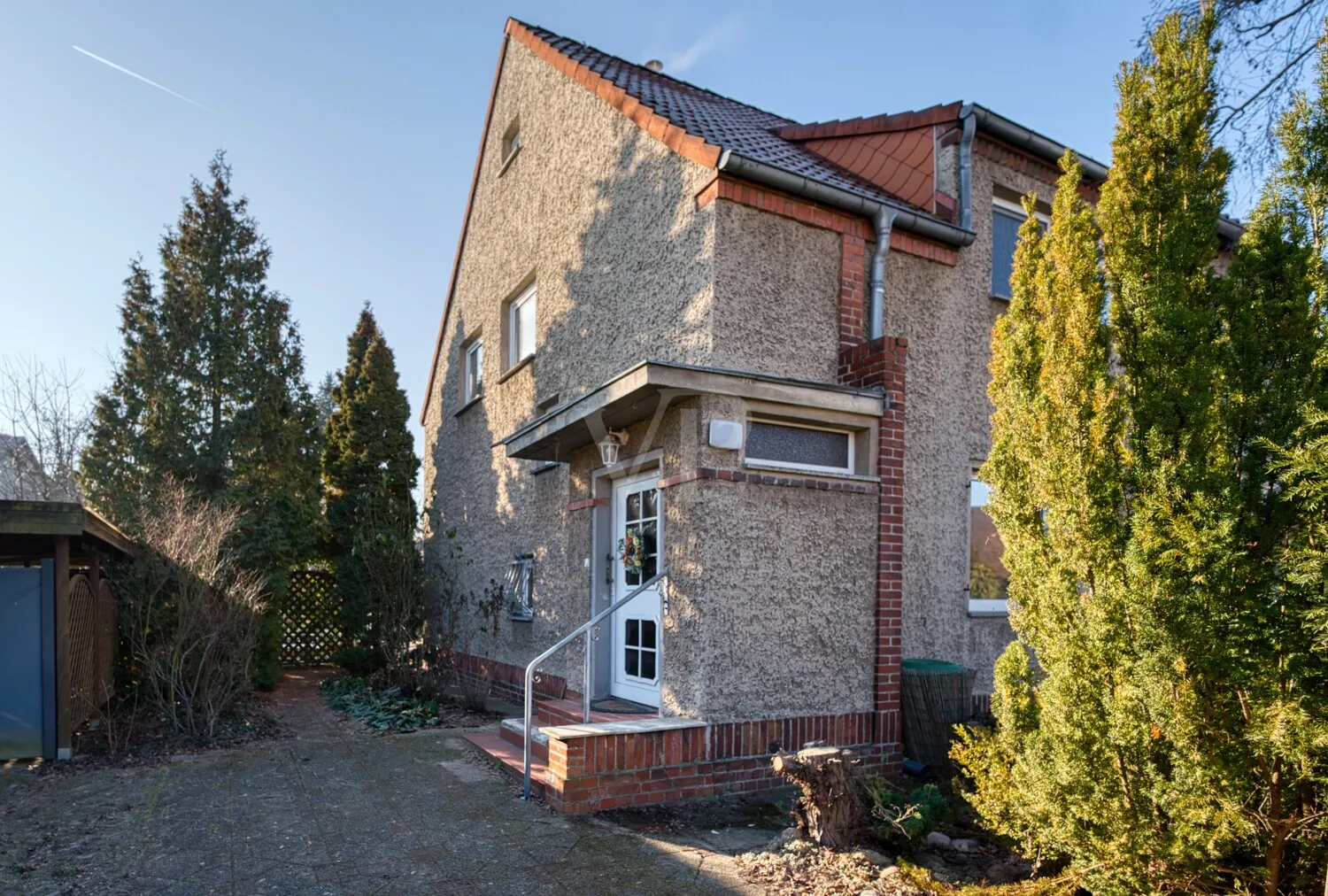Haus mit Carport